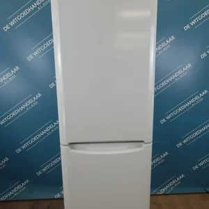 Vrijstaande koel - vriescombinatie Indesit