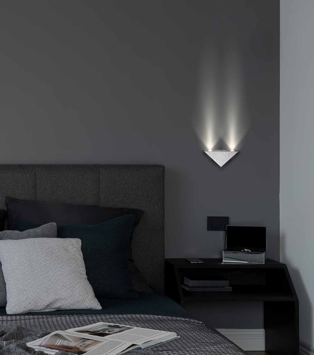 Driehoekige mat stalen wandlamp Globo Gordon - Afbeelding 5