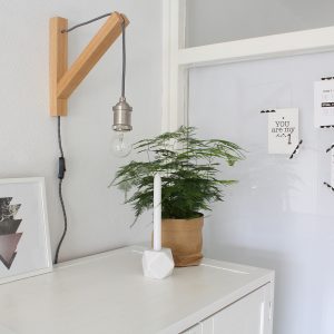 Scandinavische bruine houten wandlamp Mexlite Dion